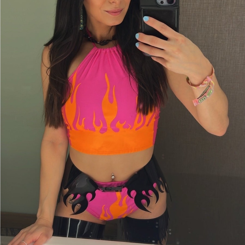 Juno Flame Chaps - image 8